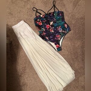 Fashion to figure vacation outfit